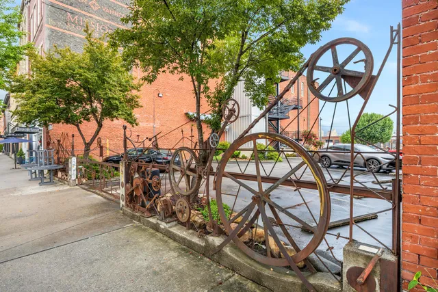 $594,000 | 55 East Main Street, Unit 204, Chattanooga, TN 37408