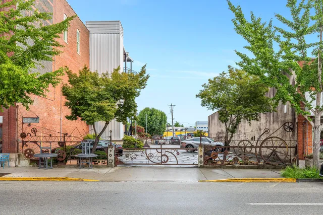 $594,000 | 55 East Main Street, Unit 204, Chattanooga, TN 37408