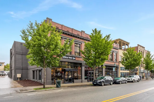 $594,000 | 55 East Main Street, Unit 204, Chattanooga, TN 37408