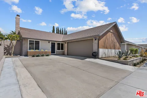 $1,030,000 | 380 South Gilbuck Drive, Anaheim, CA 92802
