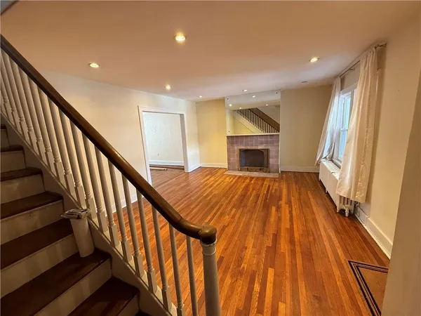 $2,300 | 2332 Sherbrook Street, Pittsburgh, PA 15217