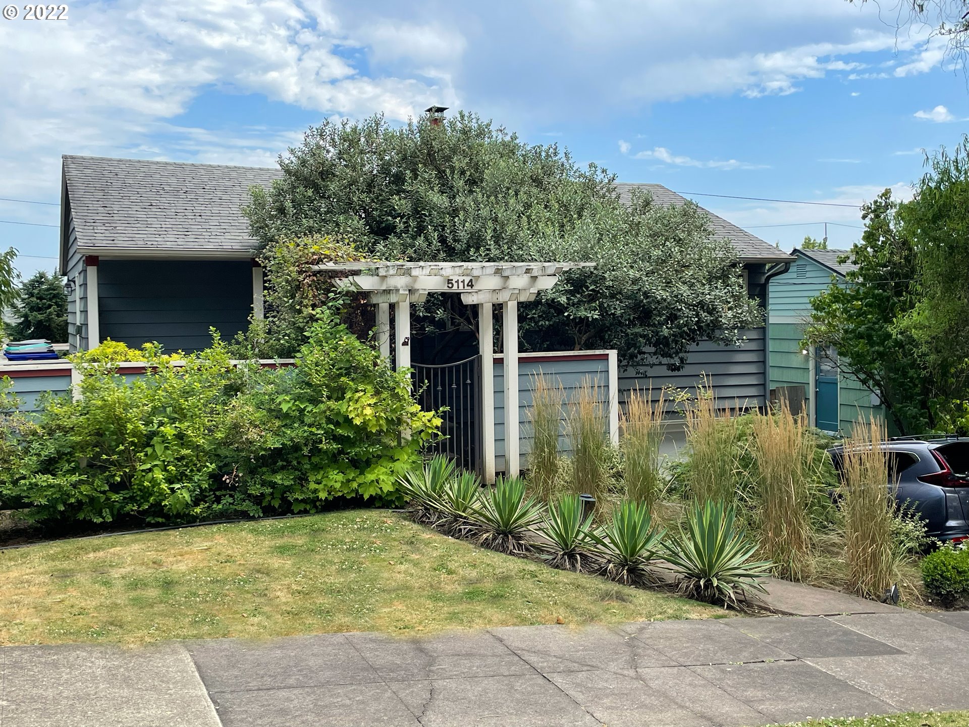 5114 Southwest View Point Terrace Portland, OR 97239 - Photo 1 of 30
