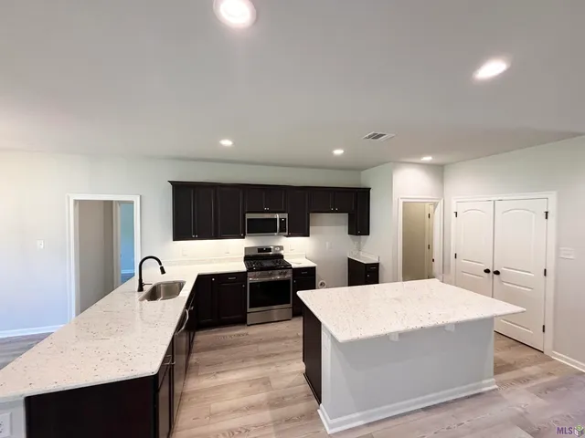 $283,990 | 1506 Cypress Grove Avenue, Gonzales, LA 70737