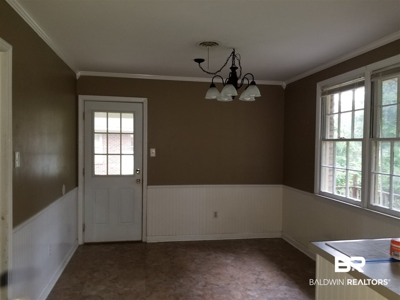 763 Grand Boulevard Chickasaw, AL 36611 - Photo 8 of 11