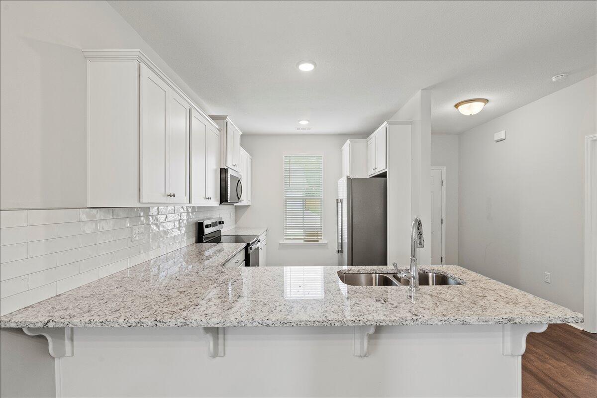 143 Copper Ridge Road Evans, GA 30809 - Photo 7 of 34 08-Kitchen