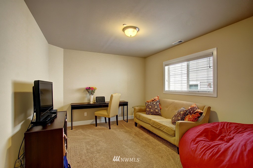 20007 94th Drive Northeast Bothell, WA 98011 - Photo 15 of 20