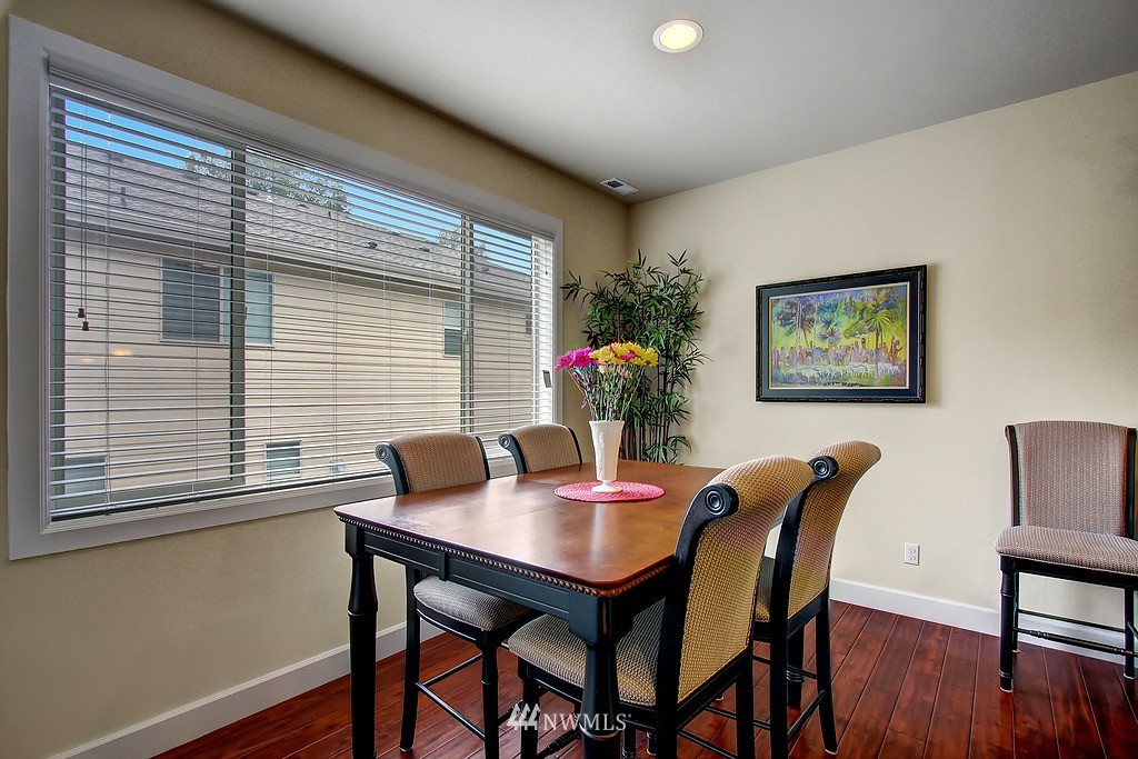 20007 94th Drive Northeast Bothell, WA 98011 - Photo 5 of 20