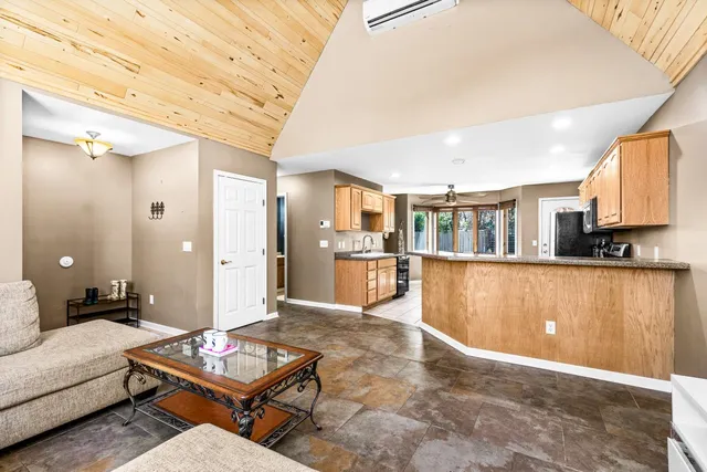 $289,900 | 847 Spring Lake Road, Cloquet, MN 55720