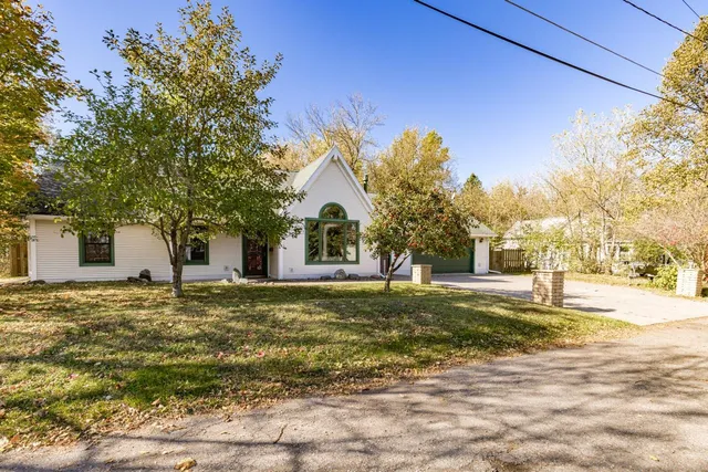 $289,900 | 847 Spring Lake Road, Cloquet, MN 55720