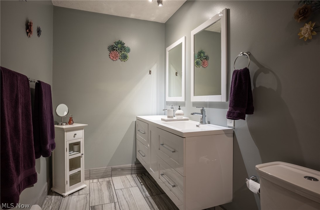 42220 Butternut Ridge Road Elyria, OH 44035 - Photo 20 of 35 Master Bathroom