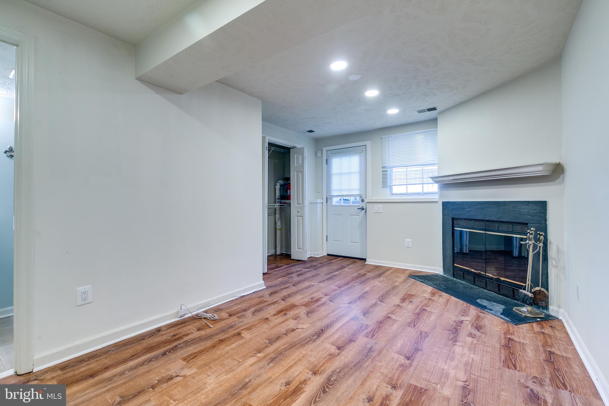 1589 Woodcrest Drive Reston, VA 20194 - Photo 24 of 29