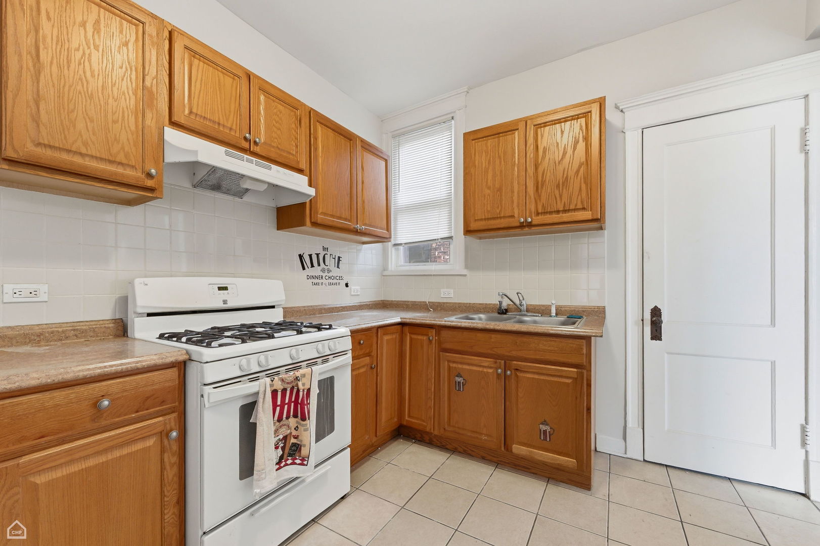 6033 South Rhodes Avenue Chicago, IL 60637 - Photo 10 of 15 Gallery Image 10