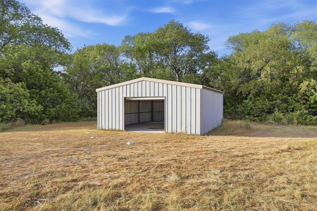 205 Whitworth Road Whitewright, TX 75491 - Photo 37 of 40 Gallery Image 37