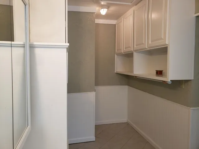 a view of walk in closet