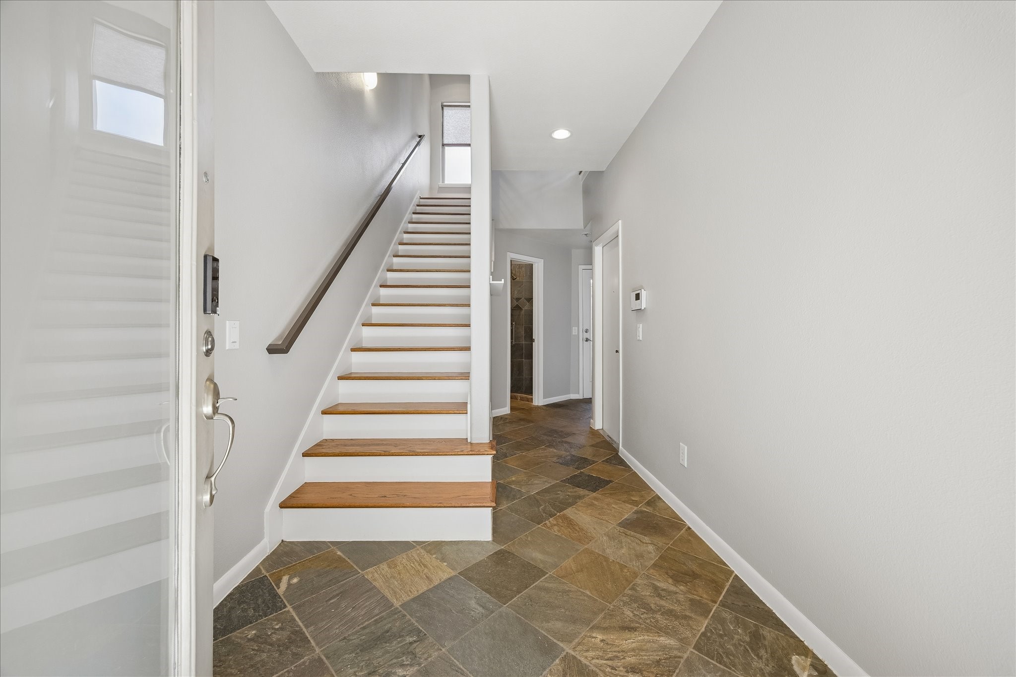 3022 Caroline Street Houston, TX 77004 - Photo 2 of 23 a view of entryway
