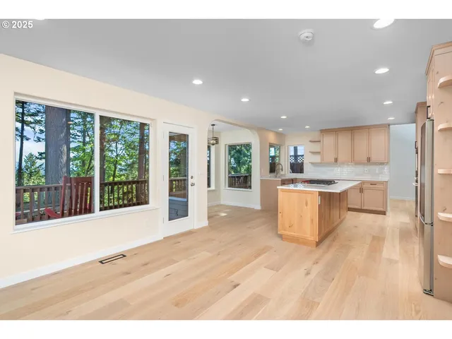 $775,000 | 3140 Northeast Rocky Butte Lane, Portland, OR 97220