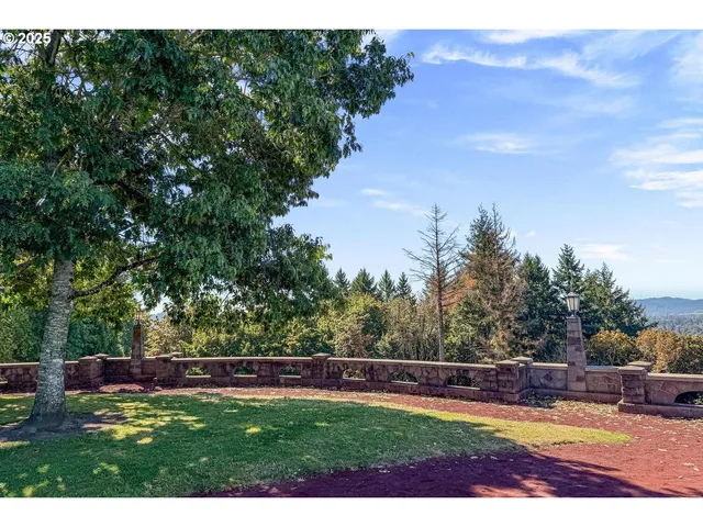 $775,000 | 3140 Northeast Rocky Butte Lane, Portland, OR 97220