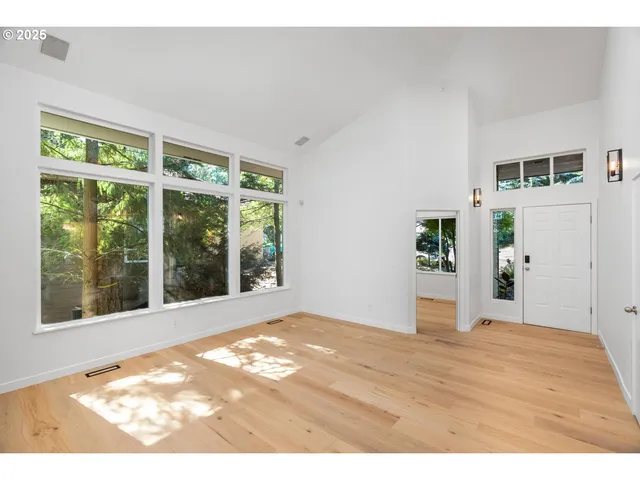 $775,000 | 3140 Northeast Rocky Butte Lane, Portland, OR 97220