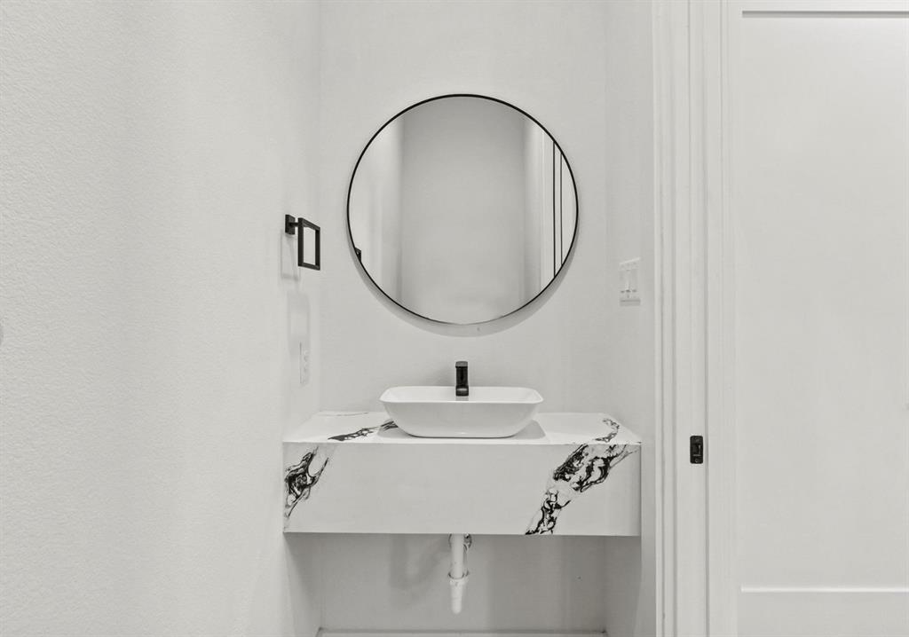 1526 Claude Street Dallas, TX 75203 - Photo 12 of 26