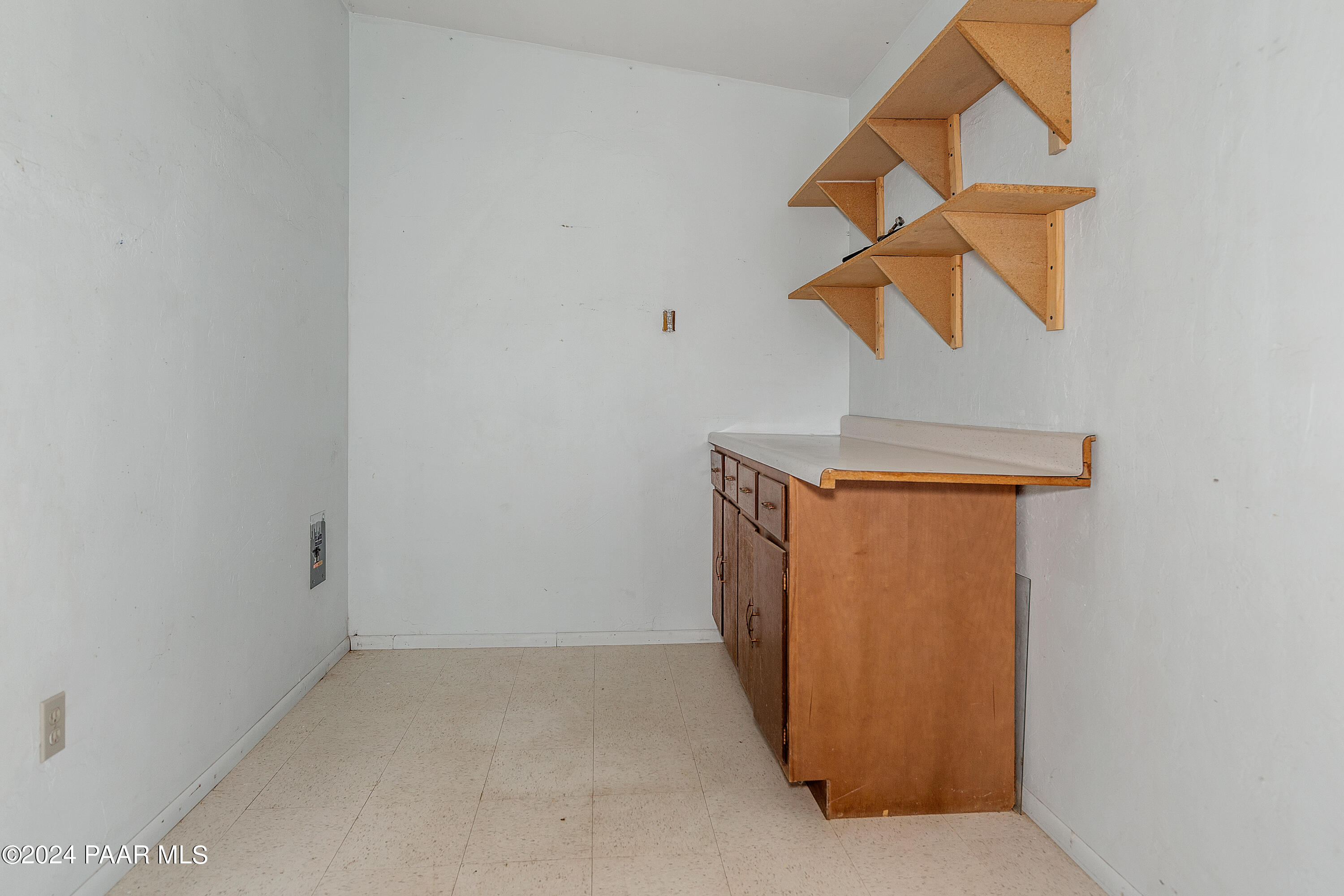 9797 Rocky Rabbit Road Ash Fork, AZ 86320 - Photo 20 of 36