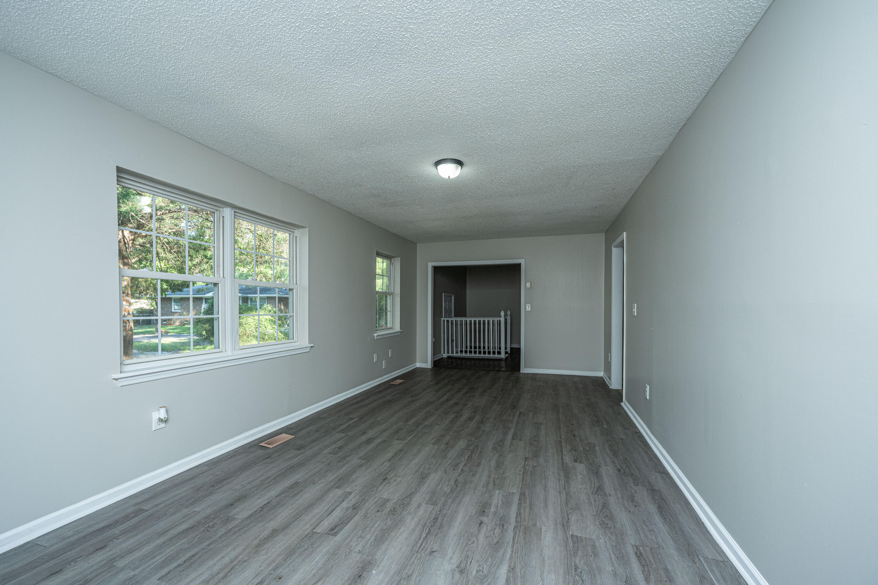 218 Triver Drive Moncks Corner, SC 29461 - Photo 11 of 37 218TriversDr006