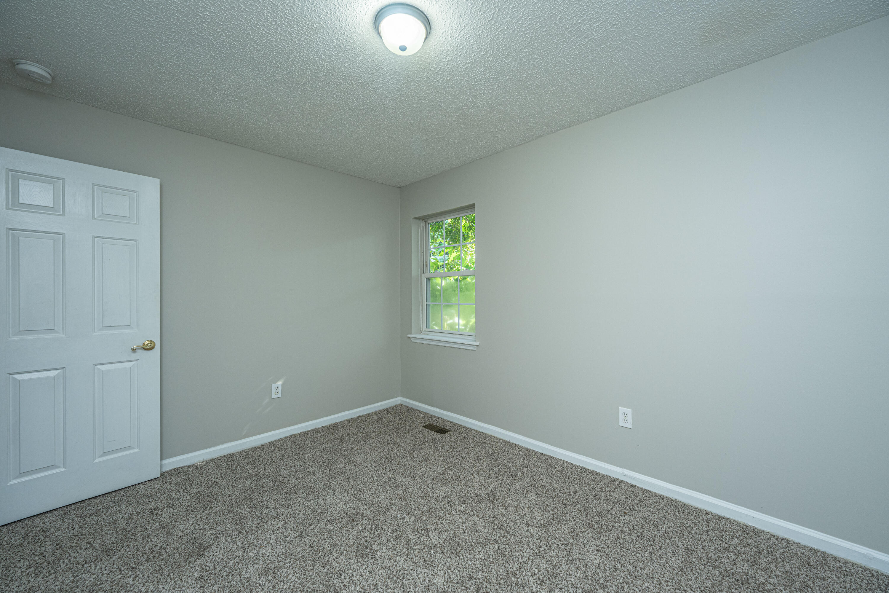 218 Triver Drive Moncks Corner, SC 29461 - Photo 25 of 37 218TriversDr024