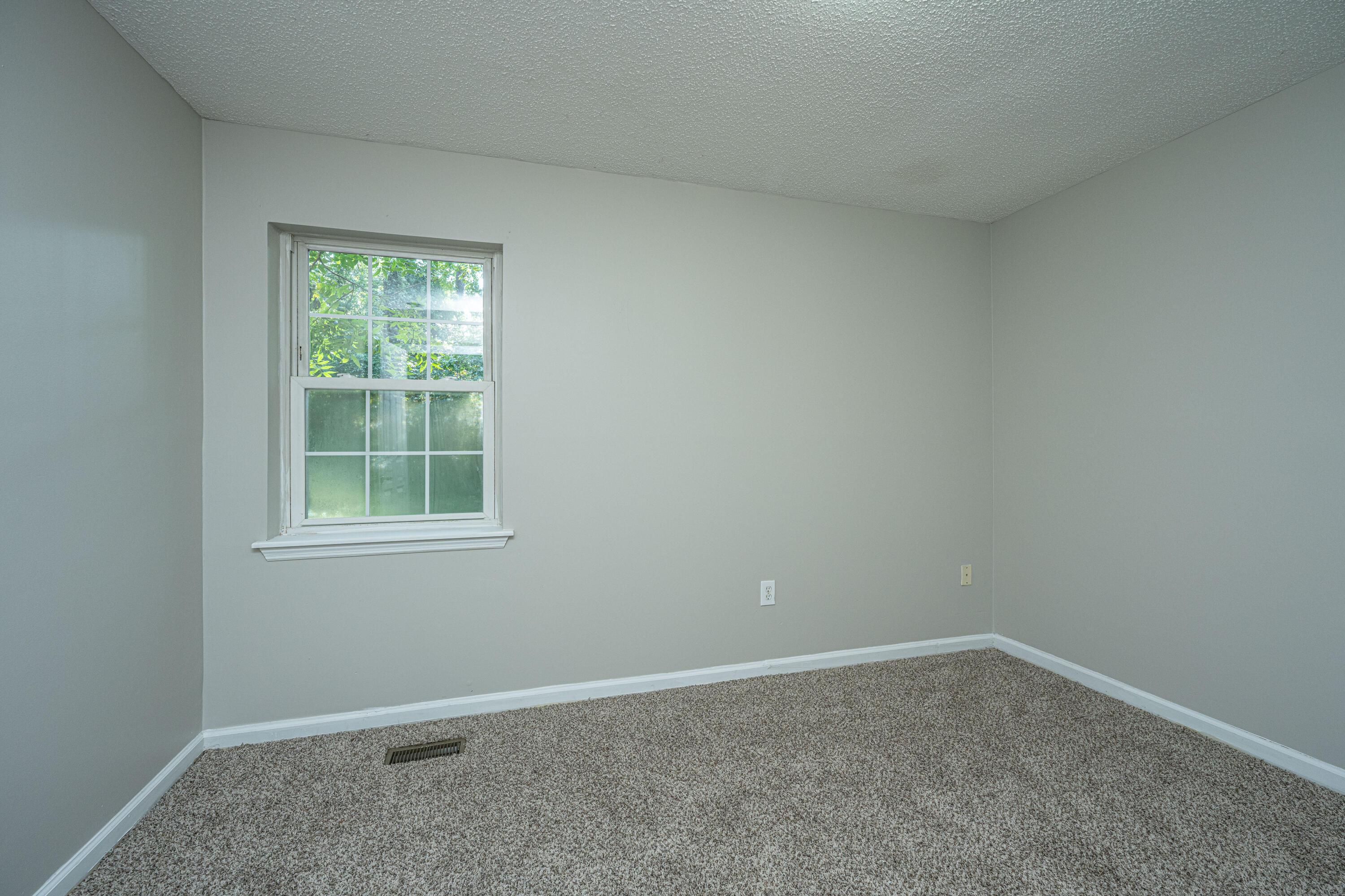 218 Triver Drive Moncks Corner, SC 29461 - Photo 26 of 37 218TriversDr025