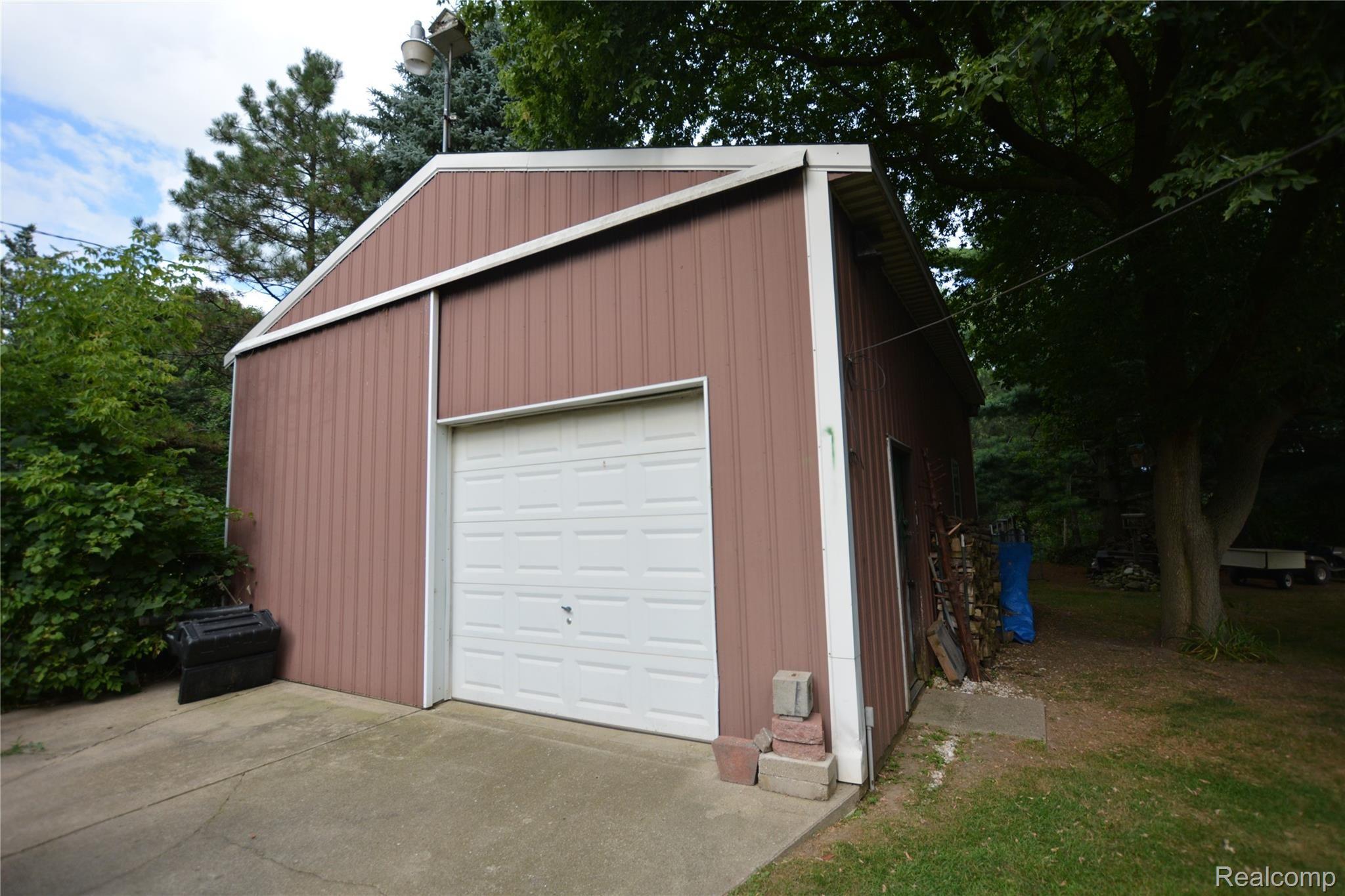 10915 South New Lothrop Road Durand, MI 48429 - Photo 22 of 28 DSC_0169.JPG