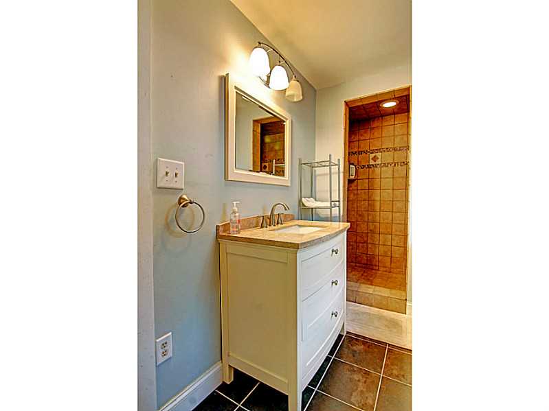 363 Dunlap Street Woonsocket, RI 02895 - Photo 18 of 23 Bathroom.