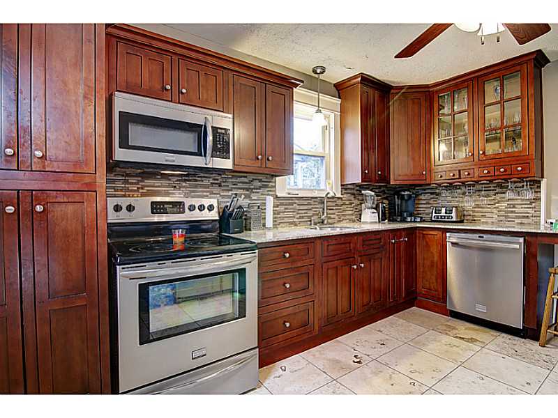 363 Dunlap Street Woonsocket, RI 02895 - Photo 10 of 23 Kitchen.