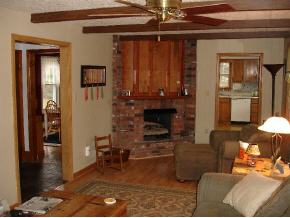 212 Lincoln Avenue Rutland, VT 05701 - Photo 4 of 12 Gallery Image 4