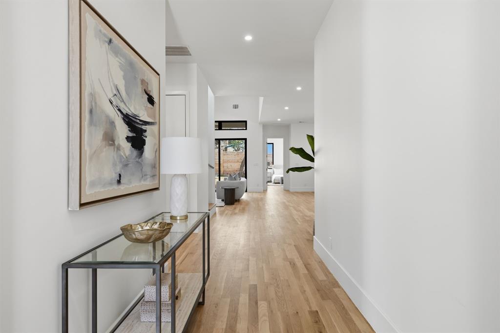 8806 Diceman Drive Dallas, TX 75218 - Photo 2 of 31