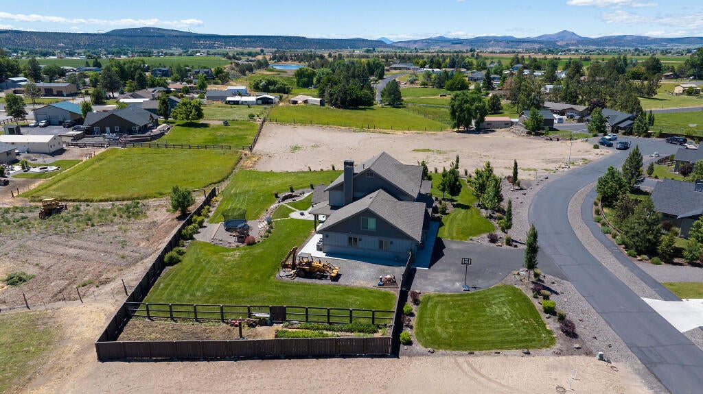 344 Northwest Saddle Ridge Loop Prineville, OR 97754 - Photo 18 of 64 16