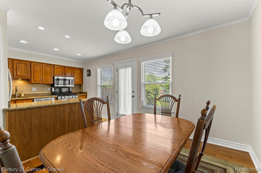 16485 Rudgate Street Southgate, MI 48195 - Photo 11 of 37