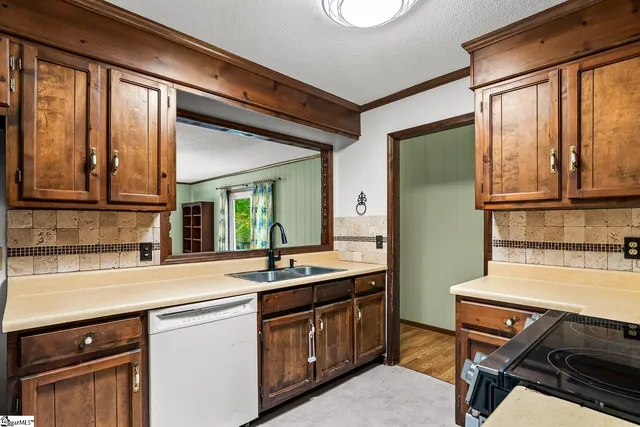 $265,000 | 200 Tiffany Drive, Anderson, SC 29625