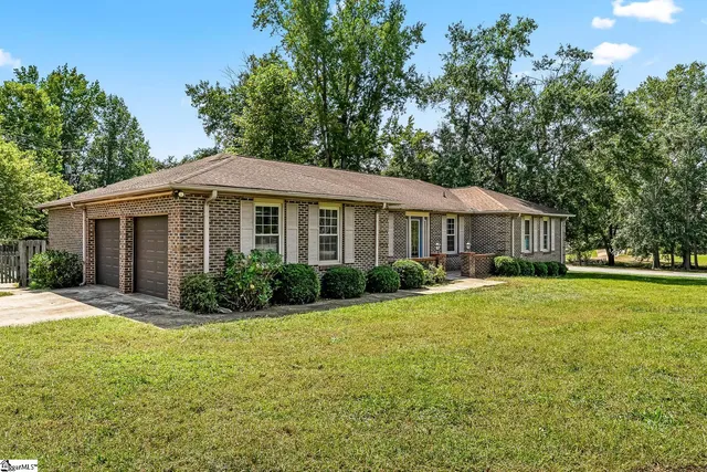 $265,000 | 200 Tiffany Drive, Anderson, SC 29625