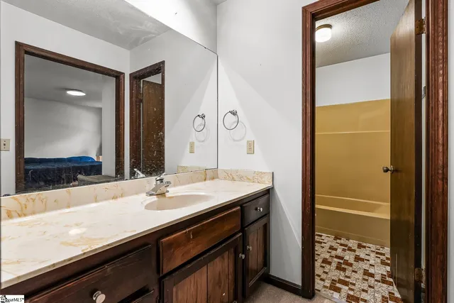 $265,000 | 200 Tiffany Drive, Anderson, SC 29625