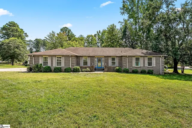 $265,000 | 200 Tiffany Drive, Anderson, SC 29625