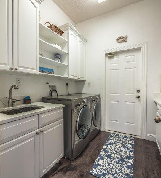 19654 Red Maple Lane Jupiter, FL 33458 - Photo 23 of 35 24 Laundry