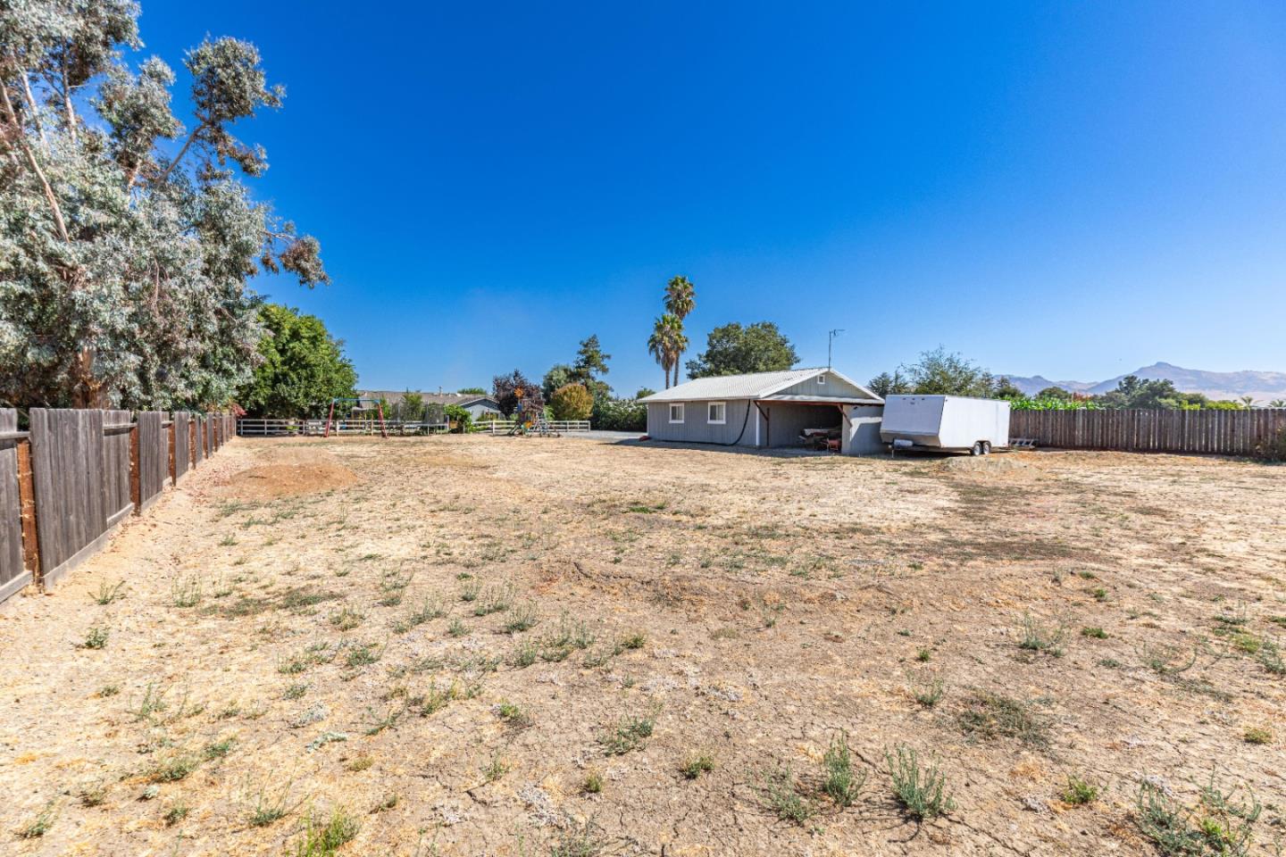 150 Jonquil Lane Hollister, CA 95023 - Photo 8 of 61