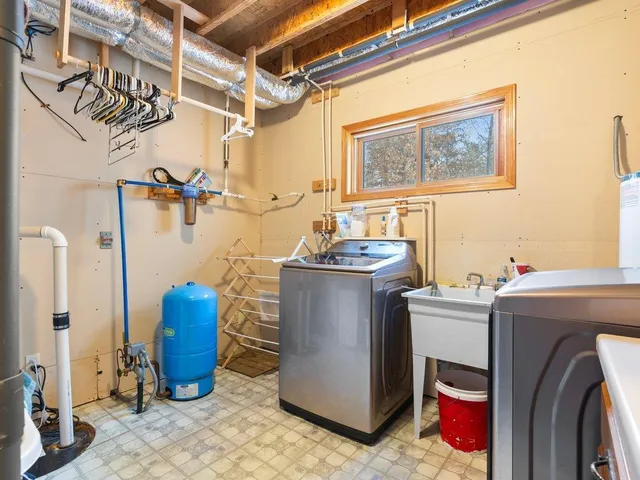 $374,900 | 3884 Woodlawn Street Northwest, Brainerd, MN 56401