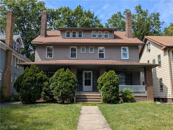 $1,850 | 2965 East Derbyshire Road, Cleveland, OH 44118