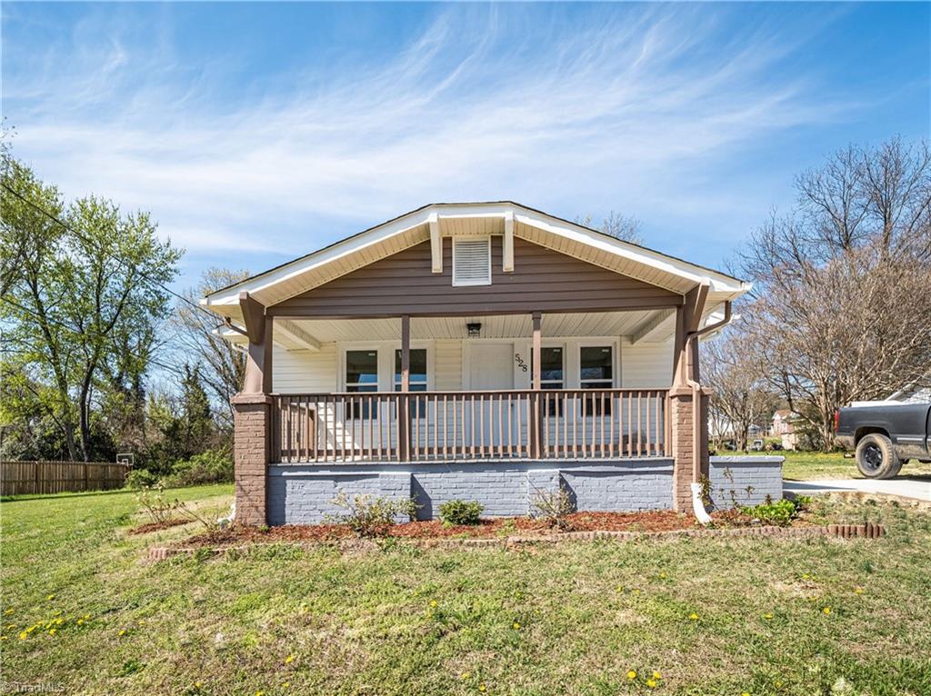 528 Roy Avenue High Point, NC 27260 - Photo 2 of 27