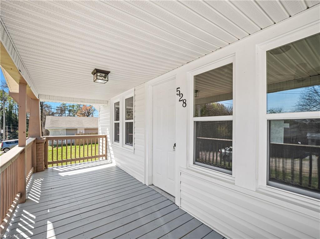 528 Roy Avenue High Point, NC 27260 - Photo 3 of 27