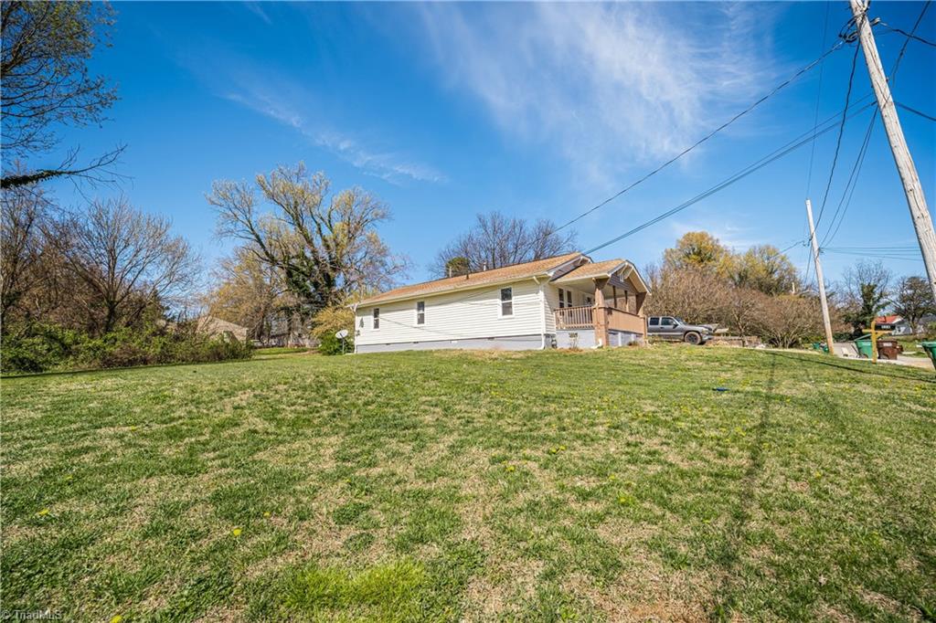 528 Roy Avenue High Point, NC 27260 - Photo 7 of 27