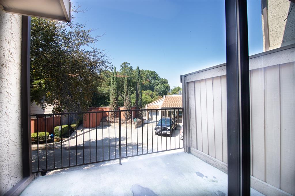 4777 Cedar Springs Road, Unit 4D Dallas, TX 75219 - Photo 17 of 20 a view of a balcony