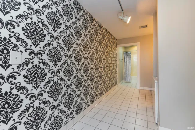 $149,900 | 301 South Walnut Street, Unit 206, Muncie, IN 47305