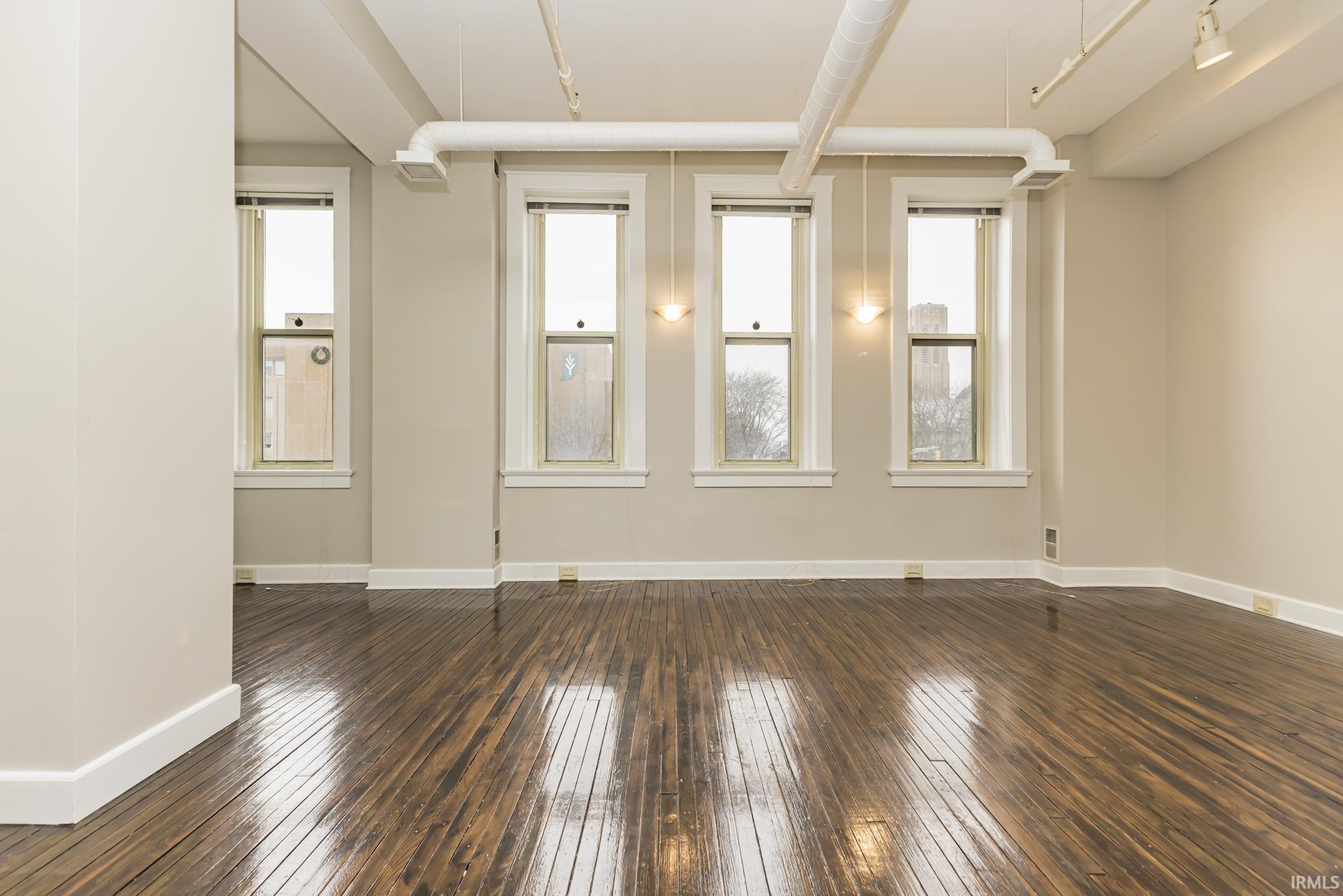 301 South Walnut Street, Unit 206 Muncie, IN 47305 - Photo 8 of 17