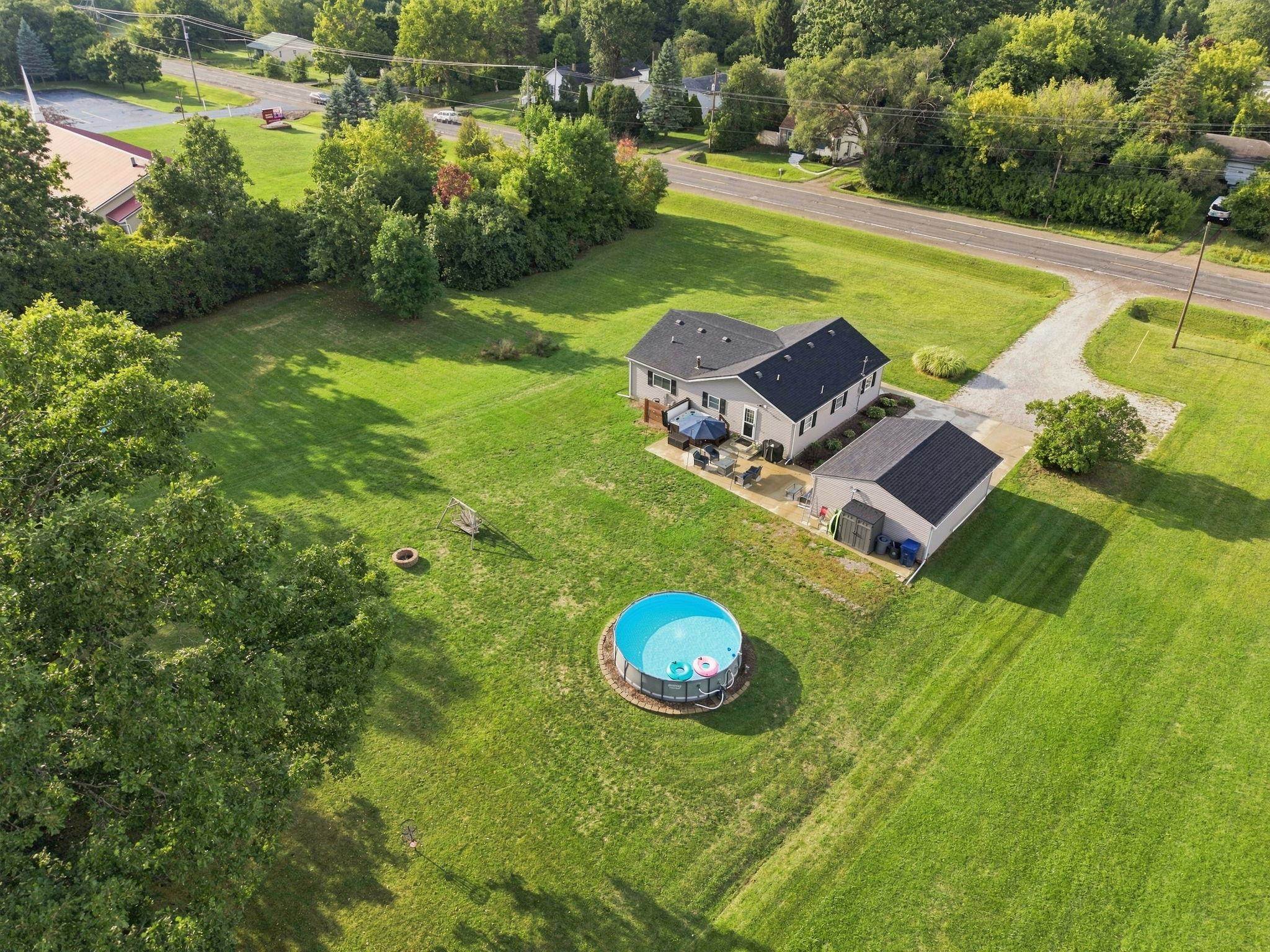 5146 East Bristol Road Burton, MI 48519 - Photo 3 of 65 Gallery Image 3