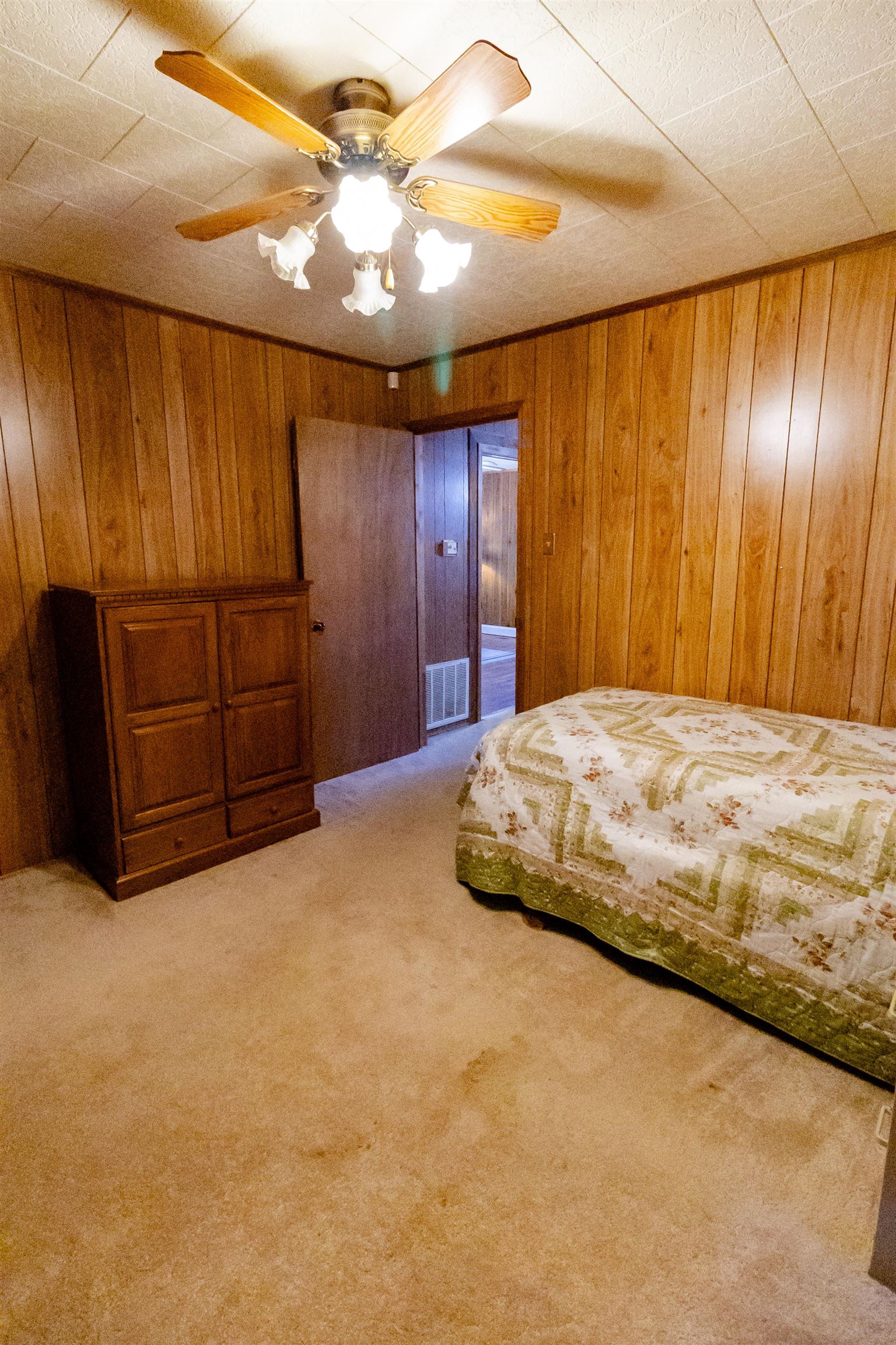 233 Oak Grove Road Blacksburg, SC 29702 - Photo 15 of 23